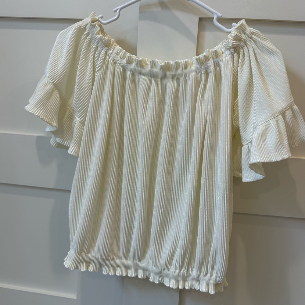 VINTAGE Elegant Cream Off-Shoulder Women's Top